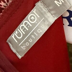 Rumor Boutique Ladies Romper V-Neck zipper back floral print